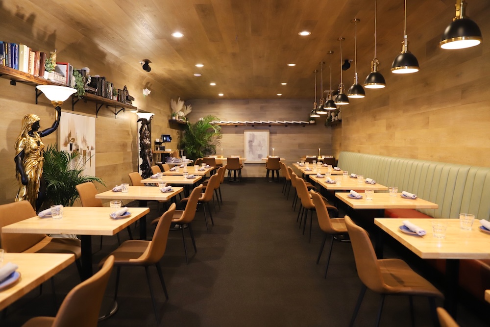 The Library Private Dining Room (maximum 70 persons) is ready to host your intimate dinner, business meeting or corporate gathering.